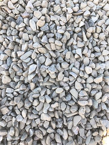 Přírodní těžené kamenivo drcené 8-16